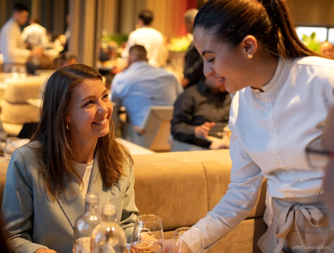 Eiffelturm Abendessen im Bereich Coeur Brasserie